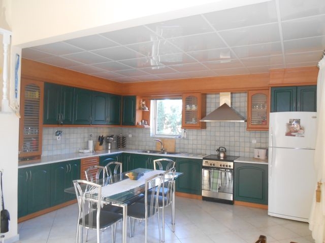 (For Sale) Residential Detached house || Korinthia/Saronikos - 240Sq.m, 5Bedrooms, 285.000€ 