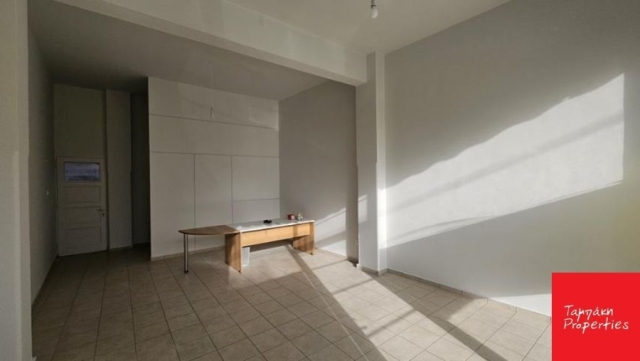 (Προς Ενοικίαση) Επαγγελματικός Χώρος Κατάστημα || Ν. Κορινθίας/Κόρινθος - 40 τ.μ, 380€ 