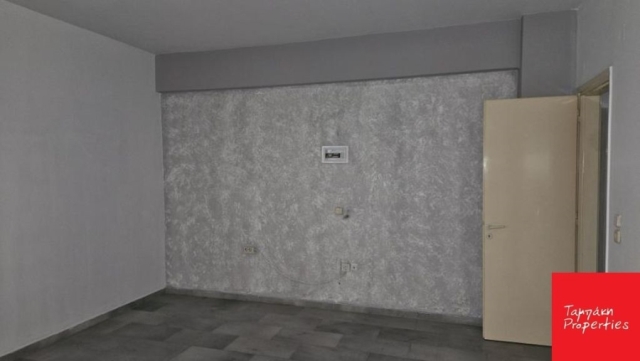 (Προς Ενοικίαση) Επαγγελματικός Χώρος Γραφείο || Ν. Κορινθίας/Κόρινθος - 25 τ.μ, 250€ 