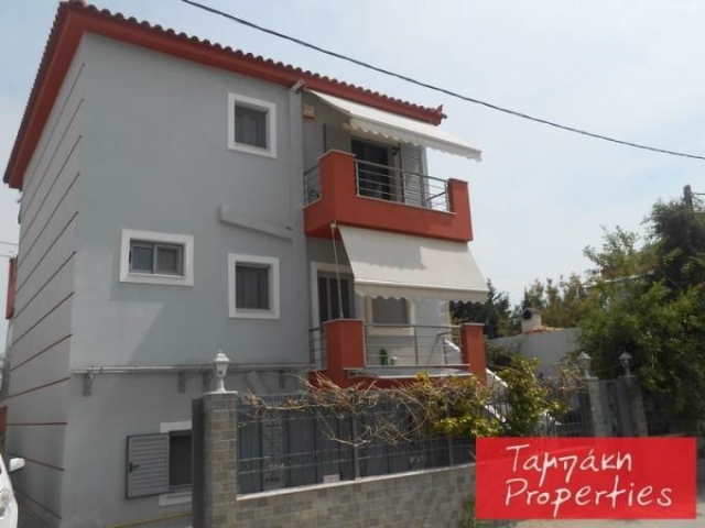 (For Sale) Residential Maisonette || Korinthia/Saronikos - 160Sq.m, 3Bedrooms, 150.000€ 